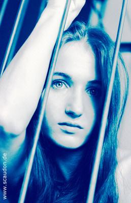 caged ivory 2b